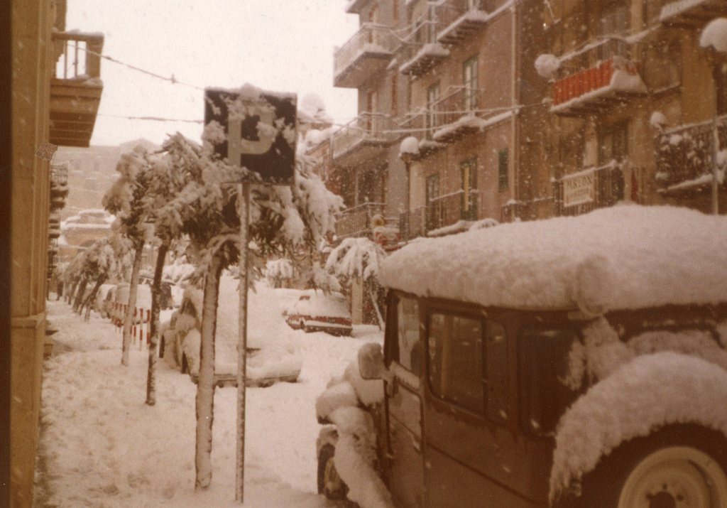 La via Sant'Anna nel'inverno dell'81