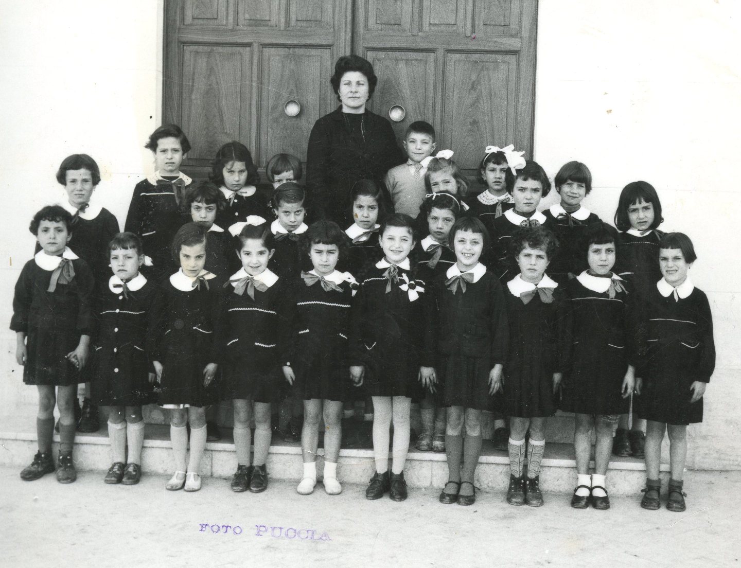 Foto di gruppo bambine scuola elementare 1961/62