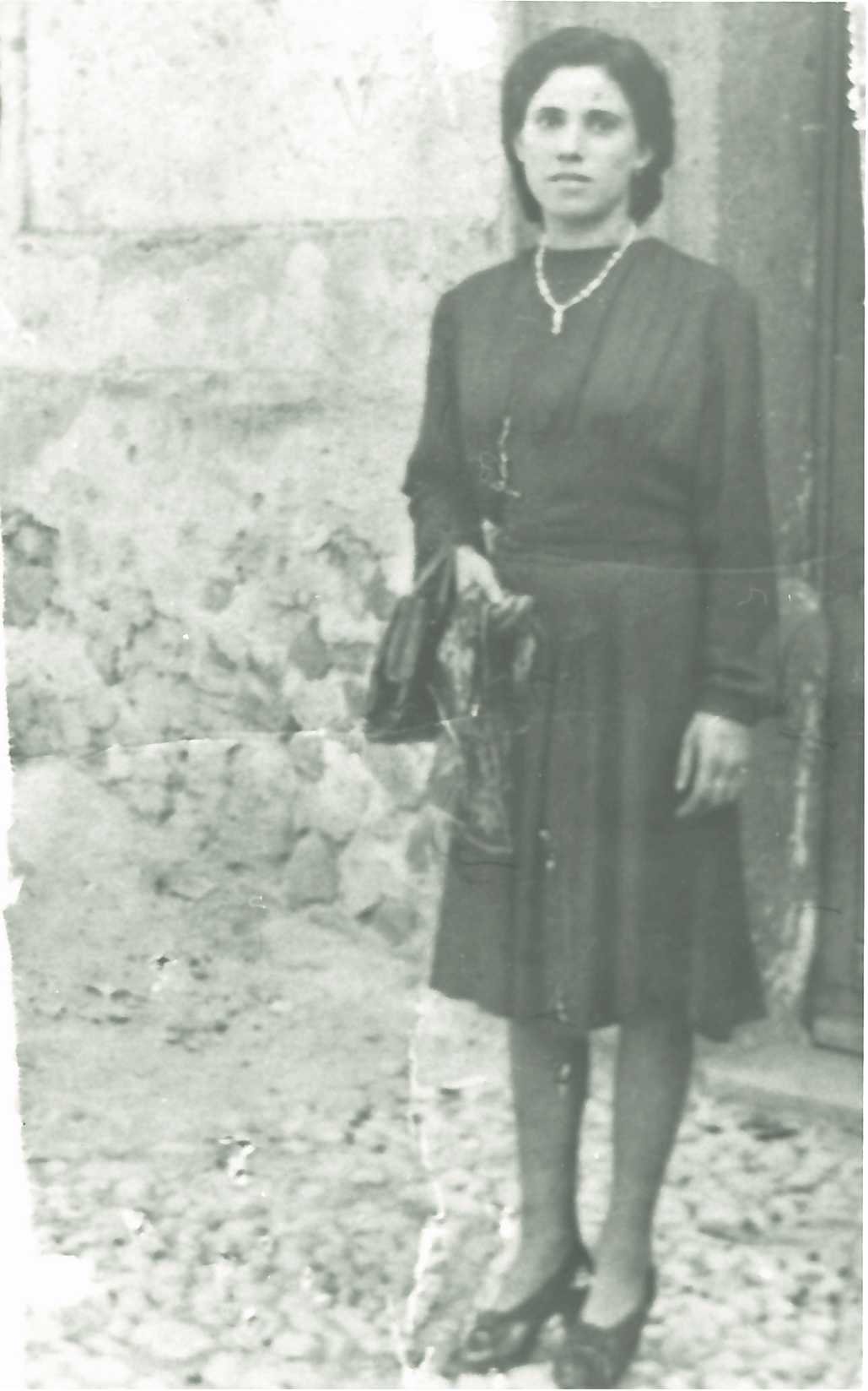 Foto ricordo donna 1946