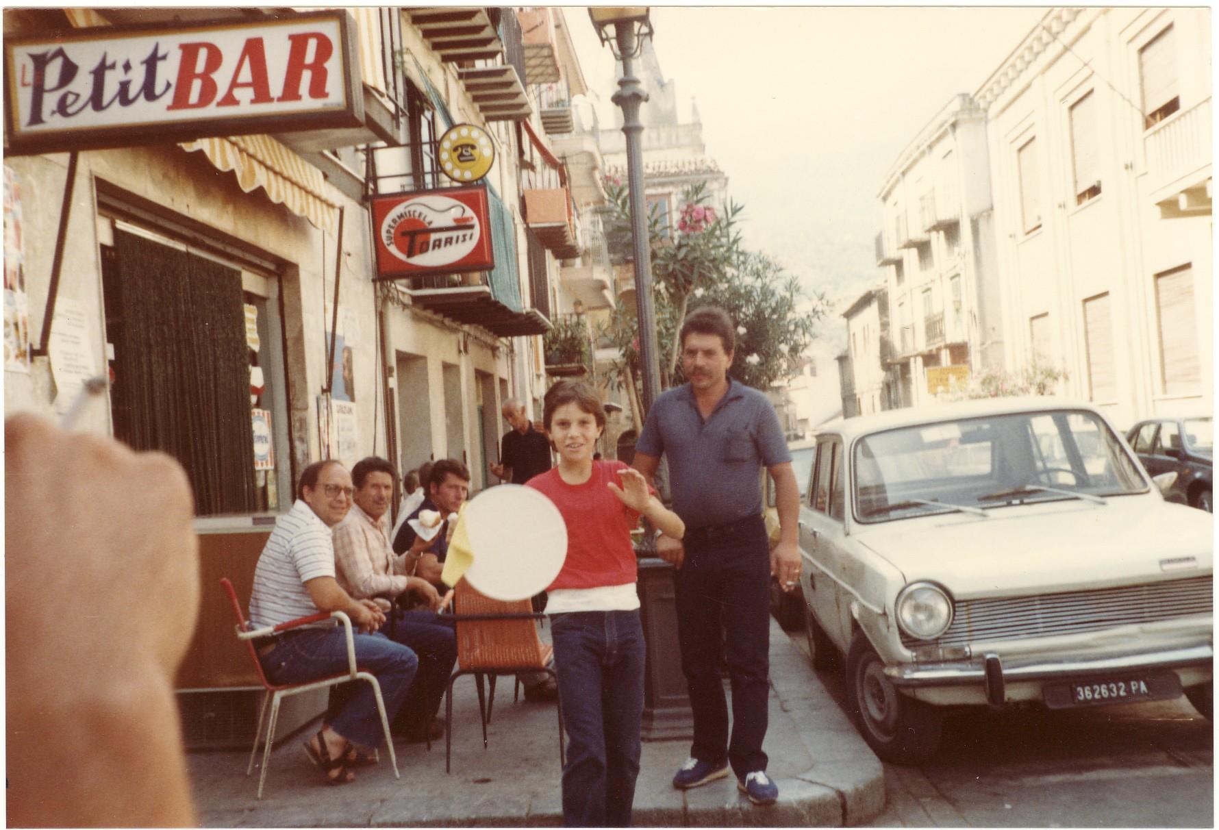 Il primo "Le petit bar" di via Sant'Anna negli anni '70
