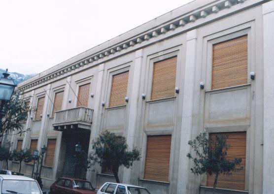 La casa comunale negli anni '90
