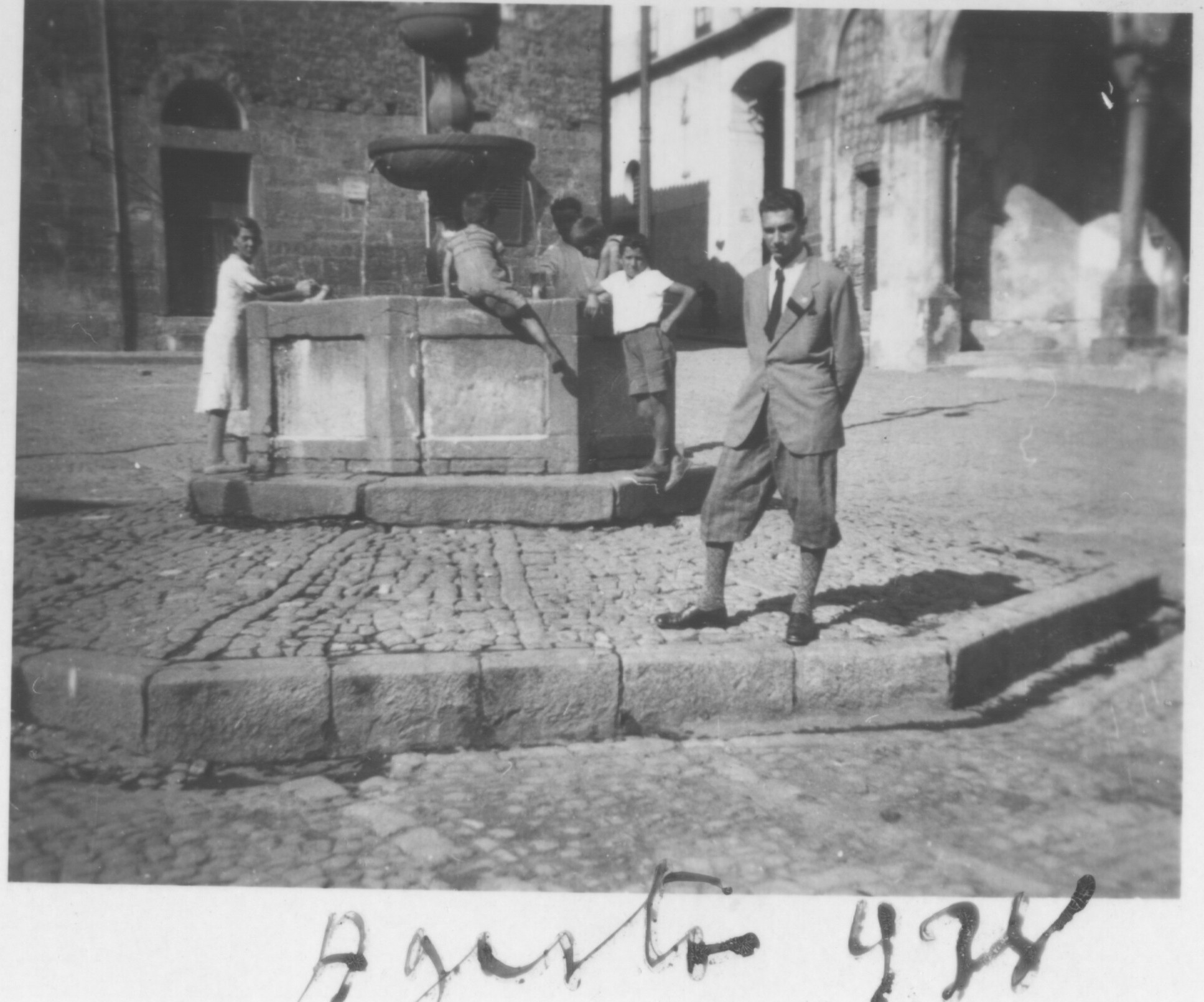 La fontana di piazza Margherita nel 1938