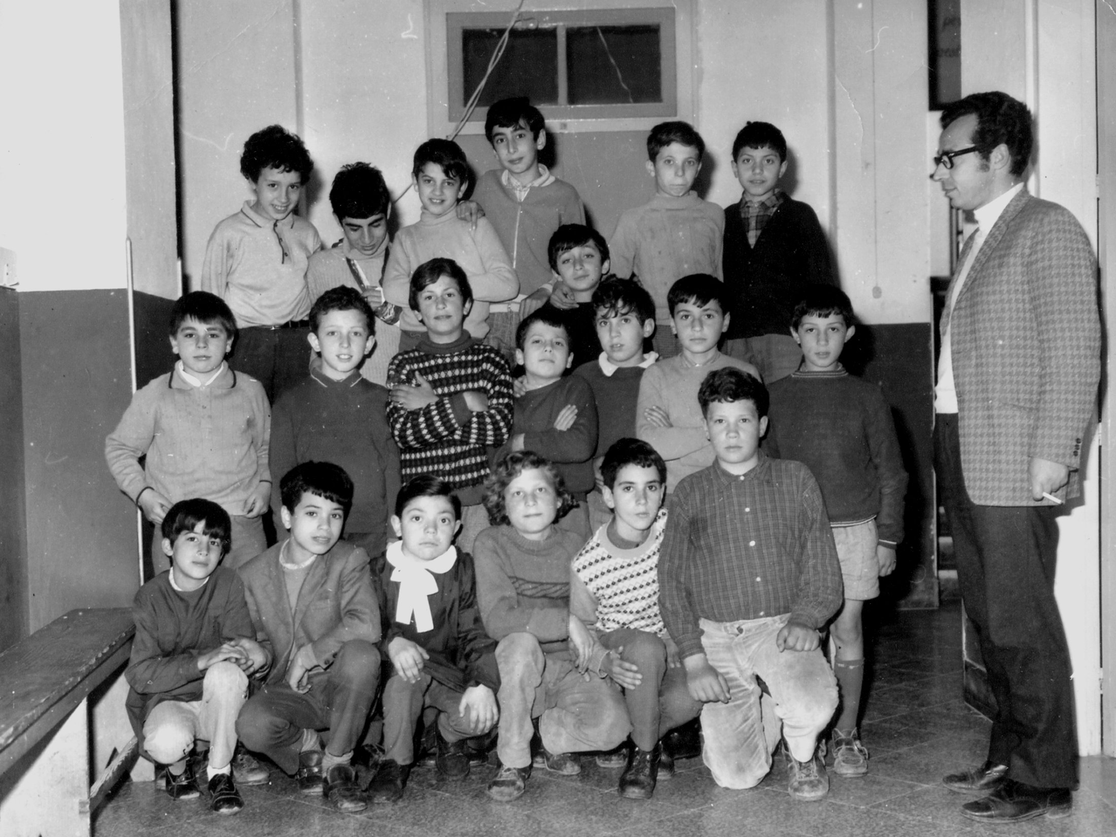 Una classe del maestro Francesco Cipolla. Fine anni '60