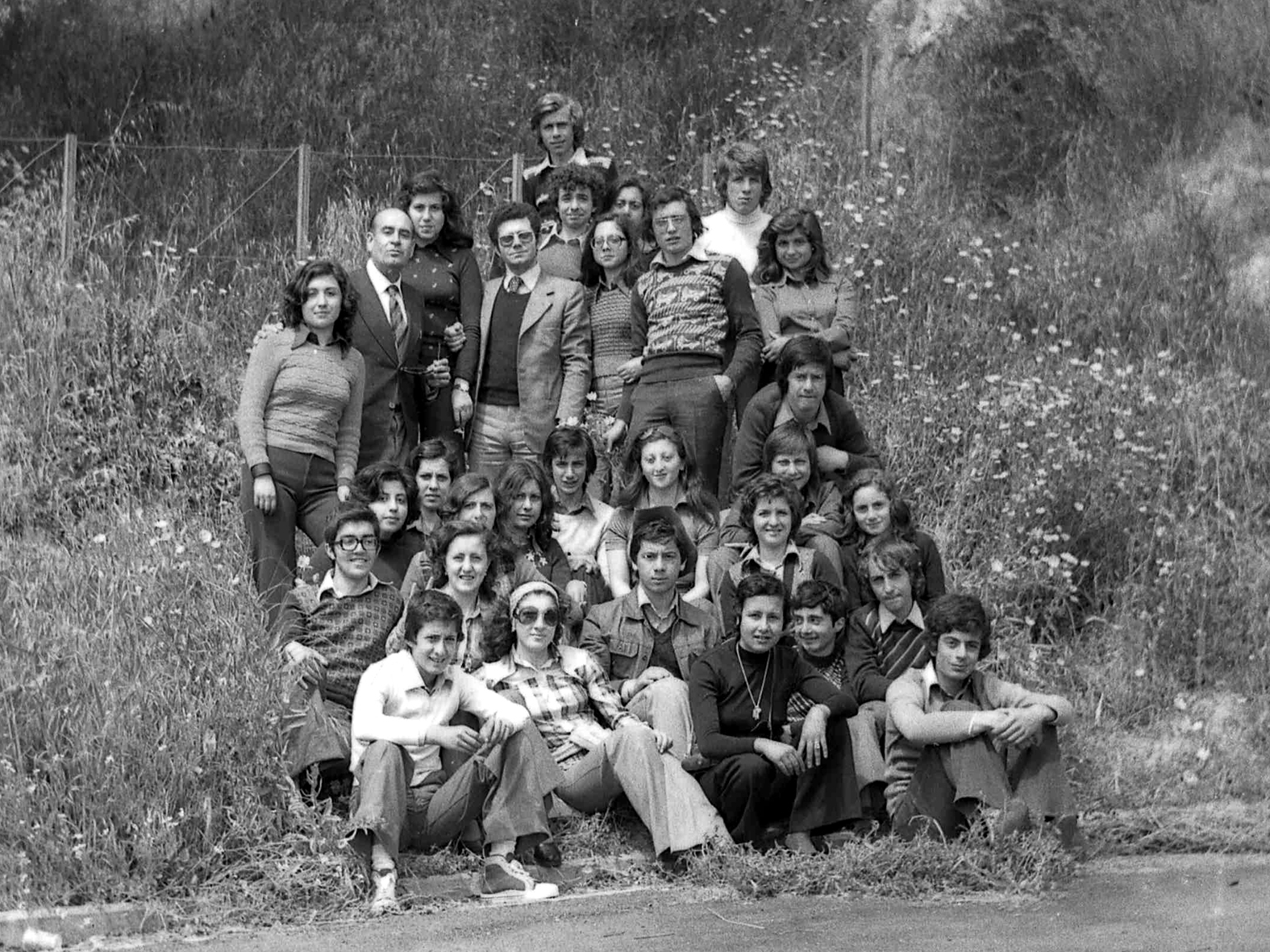 Gruppo di alunni e professori del Liceo Scientifico.1975