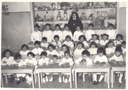 Asilo figlie della Croce 1971, maestra Suor Salvina