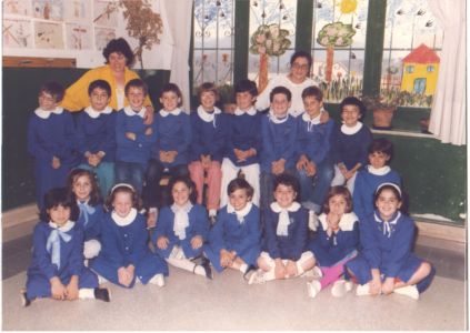 Maestre: Laura Tudisco e Rosetta Germanà con alunni della IV  elementare, a.s. 1986/87