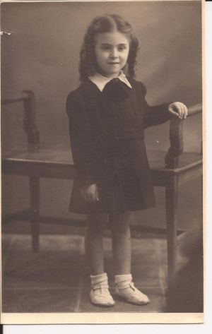 Bambina 1946