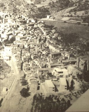 Particolare foto aerea Castelbuono 1952