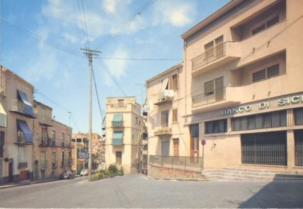Uno scorcio di piazza Matteoti nei primi anni '60