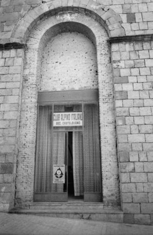 L'antica sede del C.A.I. di Castelbuono  ubicata nei locali del pianterreno del campanile della Matrice Vecchia